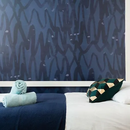 The Broadmead Jungle - Lovely & Central 3bdr